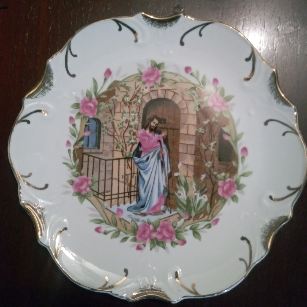 Vintage 1950's White plate, 18k gold Trim with Jesus
